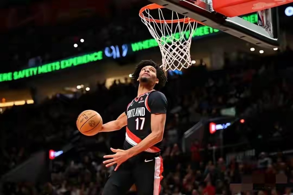 号秀, 同类型年轻, 相比 号秀, 同类型年轻, 相比