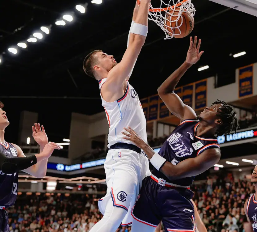 奥拉迪波出, 的引援还是