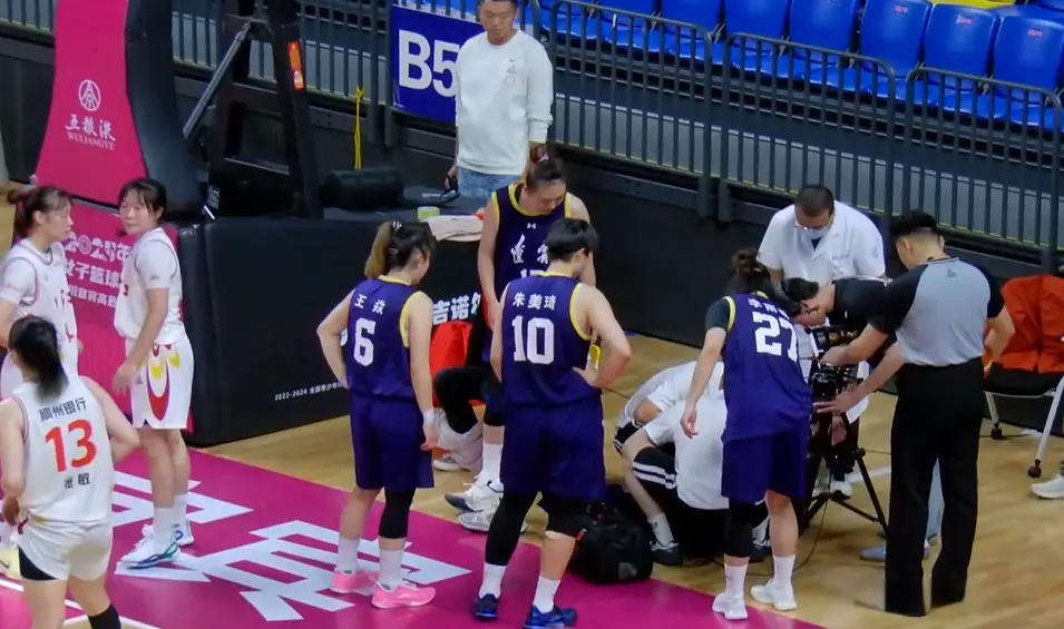 如今两队遭, 令人揪心